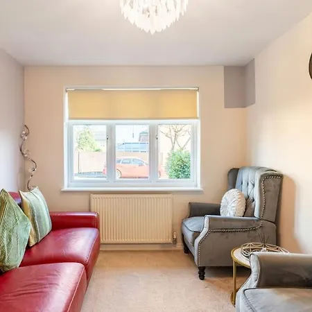 Spacious 3-Bed Home - Nature Reserve Retreat Ince-in-Makerfield Exterior photo