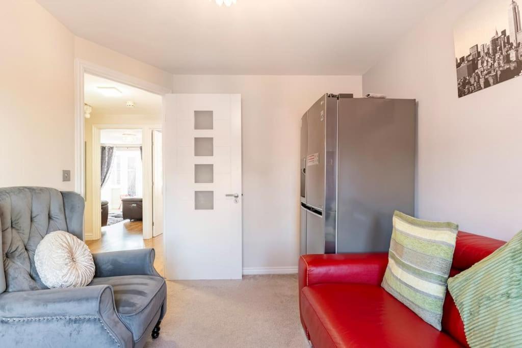 Holiday home Spacious 3-bed - Nature Reserve Retreat Ince-in-Makerfield