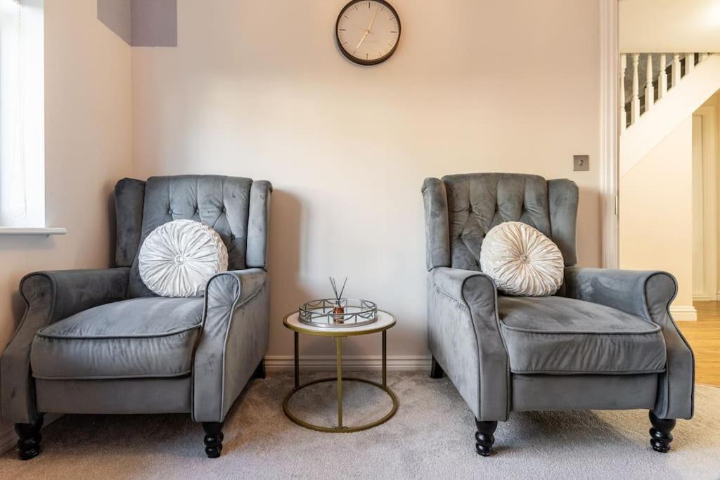 Spacious 3-bed - Nature Reserve Retreat *