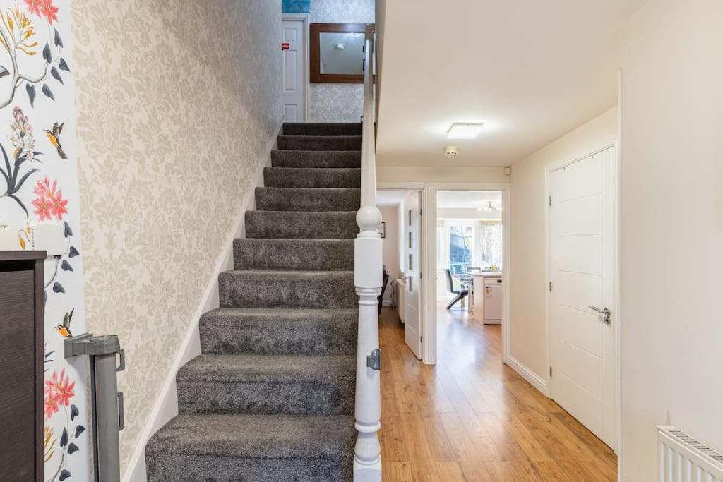 Spacious 3-bed - Nature Reserve Retreat *
