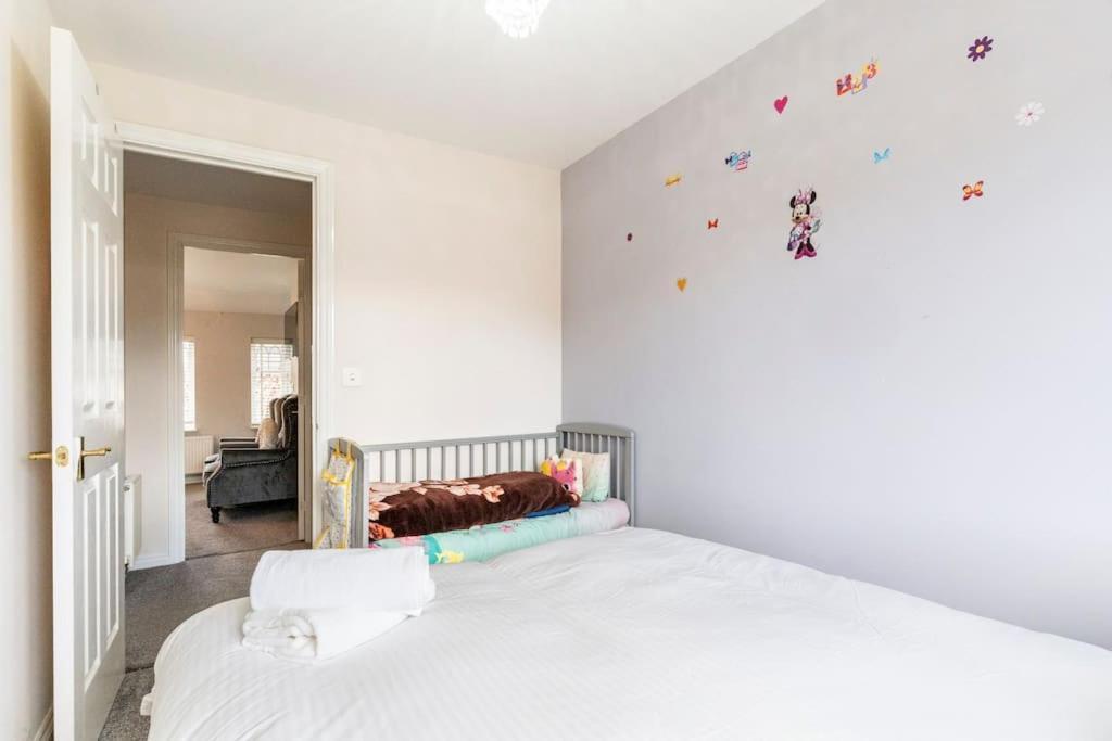 Spacious 3-bed - Nature Reserve Retreat Holiday home