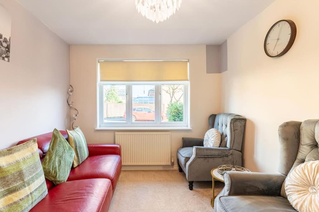 Holiday home Spacious 3-bed - Nature Reserve Retreat Ince-in-Makerfield