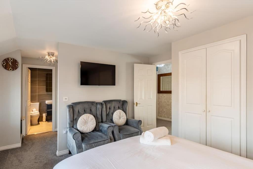 Spacious 3-bed - Nature Reserve Retreat Holiday home